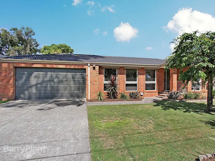 8 Jennifer Crescent, Bayswater North VIC 3153