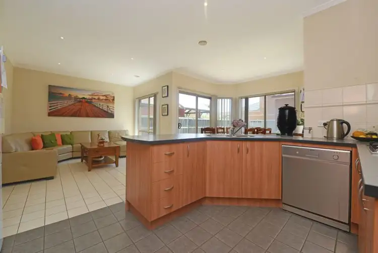 Fourth view of Homely house listing, 8 Pepperbush Crescent, Langwarrin VIC 3910
