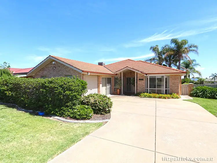 1 Nunkeri Street, Glenfield Park NSW 2650