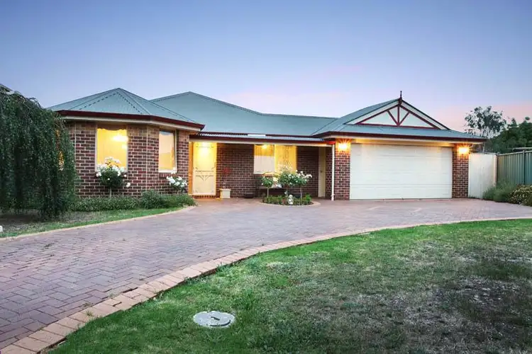 4 Leicester Place, Wyndham Vale VIC 3024