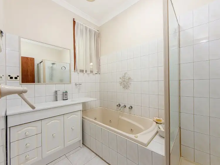 Sixth view of Homely unit listing, 2/66 Walmer Avenue, St Albans VIC 3021
