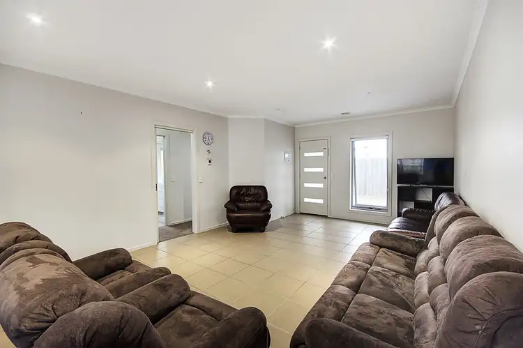 Second view of Homely house listing, 3/6 Barling Court, Thomson VIC 3219