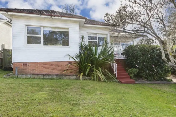 42 Reid Road, Winmalee NSW 2777