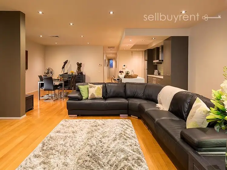 Second view of Homely apartment listing, 8/105 HUME STREET, Wodonga VIC 3690