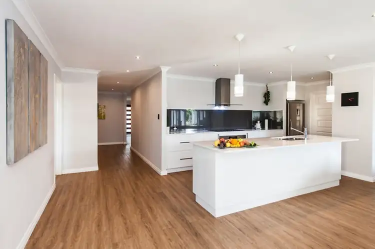 Fifth view of Homely house listing, 7 Lakeway Retreat, Dawesville WA 6211