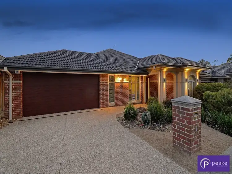Second view of Homely house listing, 5 Hollyrood Drive, Berwick VIC 3806