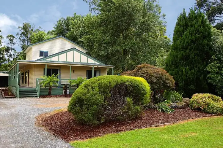 25 Farnham Road, Healesville VIC 3777