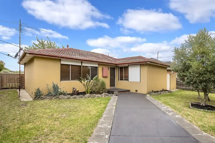 2 Churchill Avenue, Reservoir VIC 3073