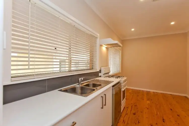 Seventh view of Homely house listing, 940 Calimo Street, North Albury NSW 2640