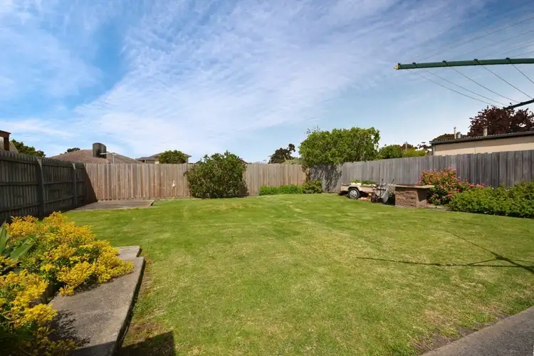 Seventh view of Homely house listing, 8 Apollo Crescent, Dallas VIC 3047