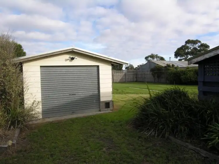 Third view of Homely house listing, 5 Newton Street, Seaspray VIC 3851