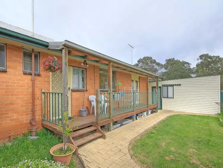 Second view of Homely house listing, 5 Woorill Court, Vermont VIC 3133