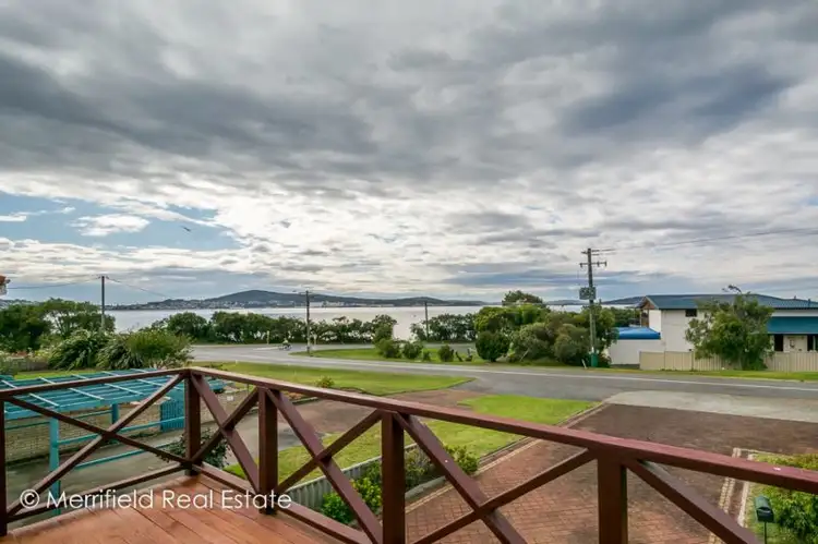 178 Bay View Drive, Little Grove WA 6330