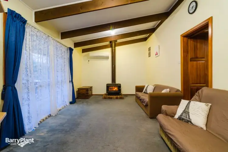 Second view of Homely house listing, 18 Eva Court, Seabrook VIC 3028