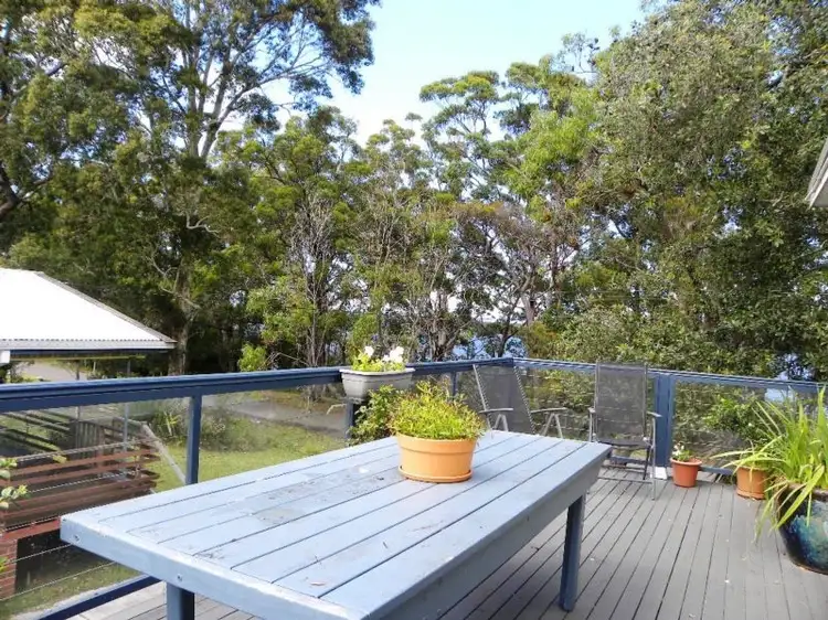 125 Basin View Parade, Basin View NSW 2540