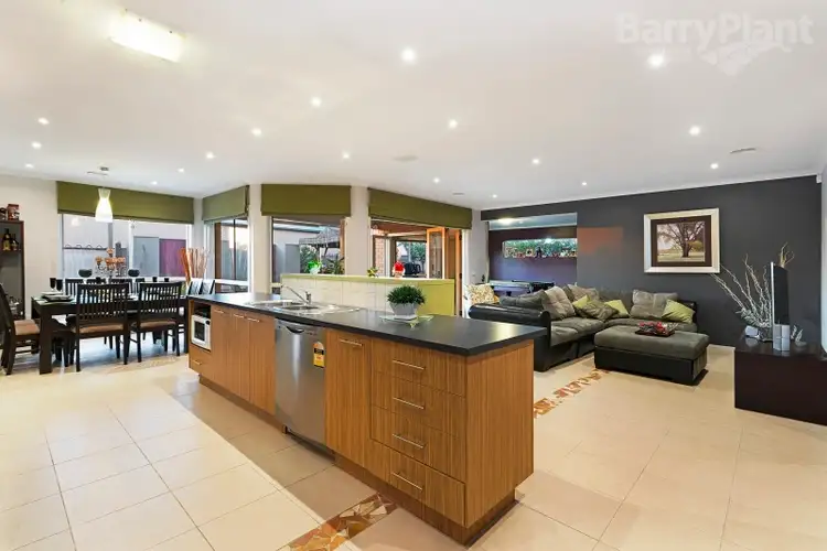 Sixth view of Homely house listing, 6 Pyramid Place, Lyndhurst VIC 3975
