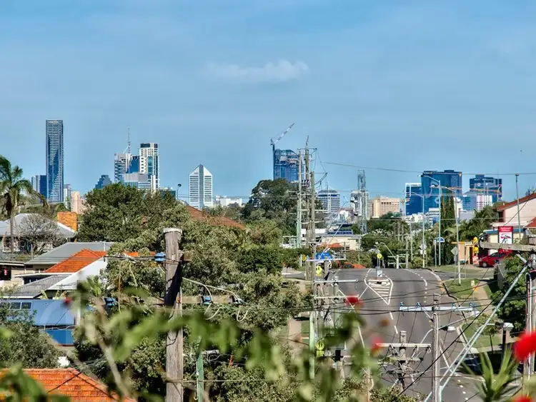 83 Pfingst Road, Wavell Heights QLD 4012