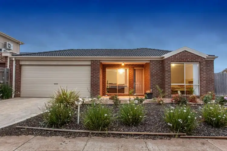 39 McBurnie Drive, Kurunjang VIC 3337