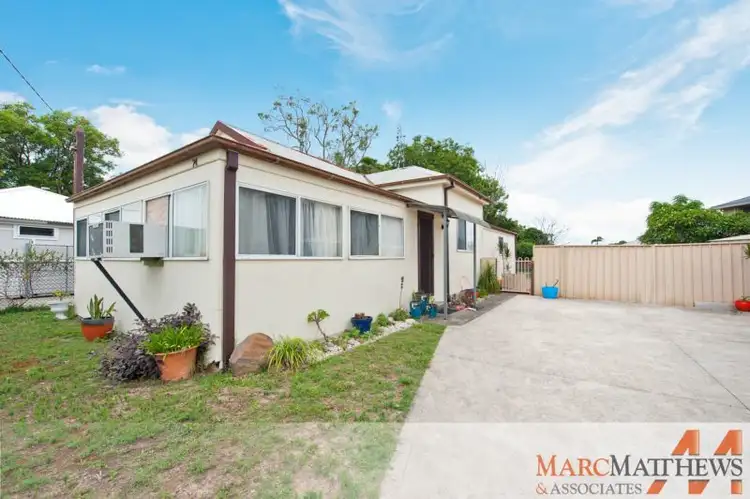 74 Murray Street, Booker Bay NSW 2257