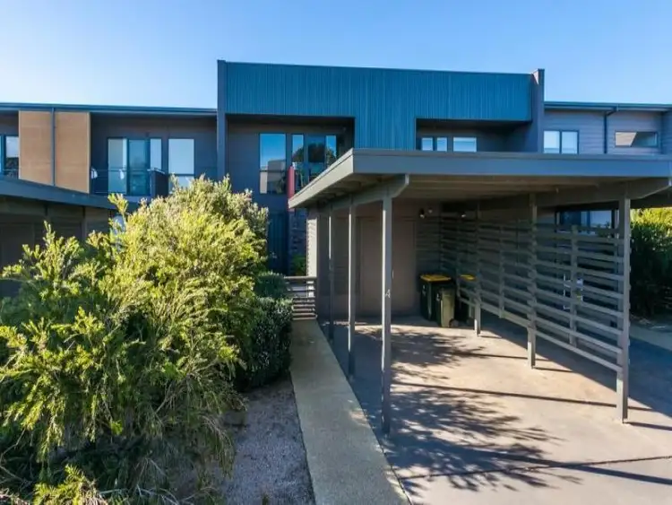 4 Shore Place, Torquay VIC 3228
