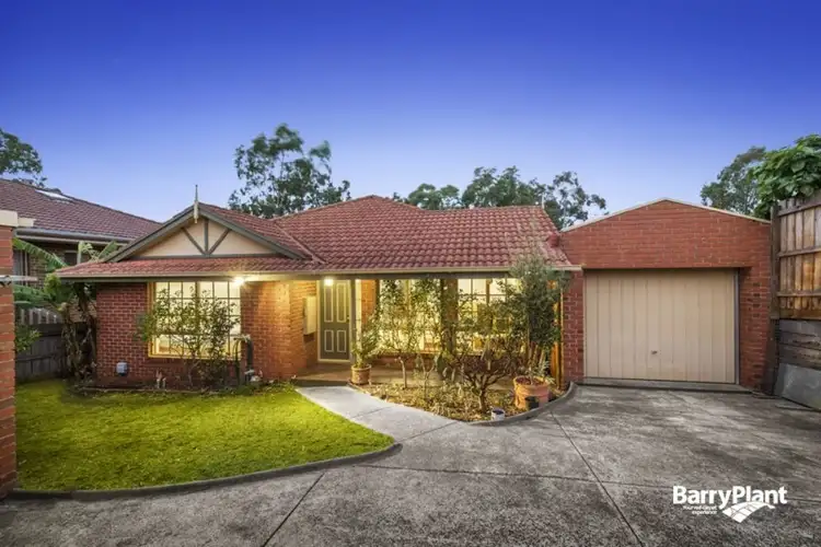 2/70A Sellars Street, Watsonia North VIC 3087