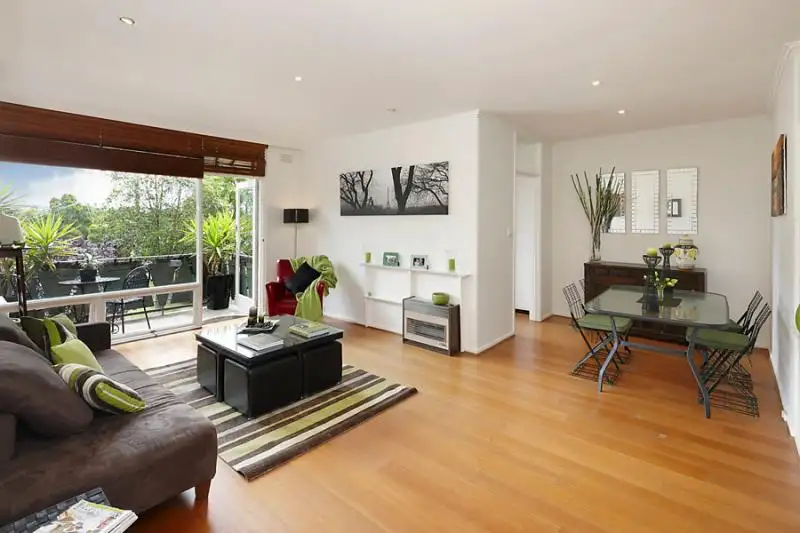Main view of Homely apartment listing, 6/11 Ardene Court, Hawthorn VIC 3122