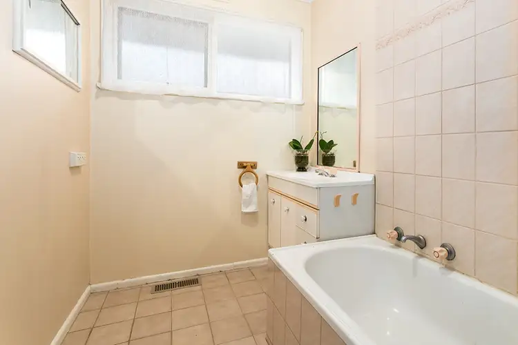Sixth view of Homely house listing, 7 Robern Parade, Viewbank VIC 3084