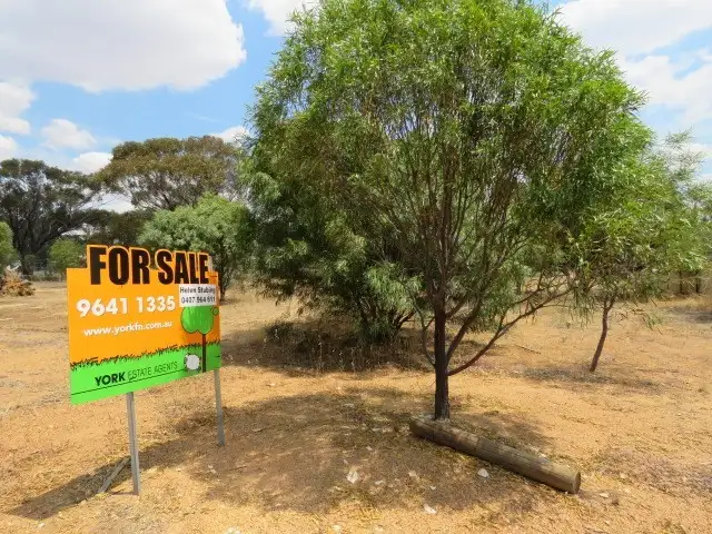 6 Prior Place, Beverley WA 6304