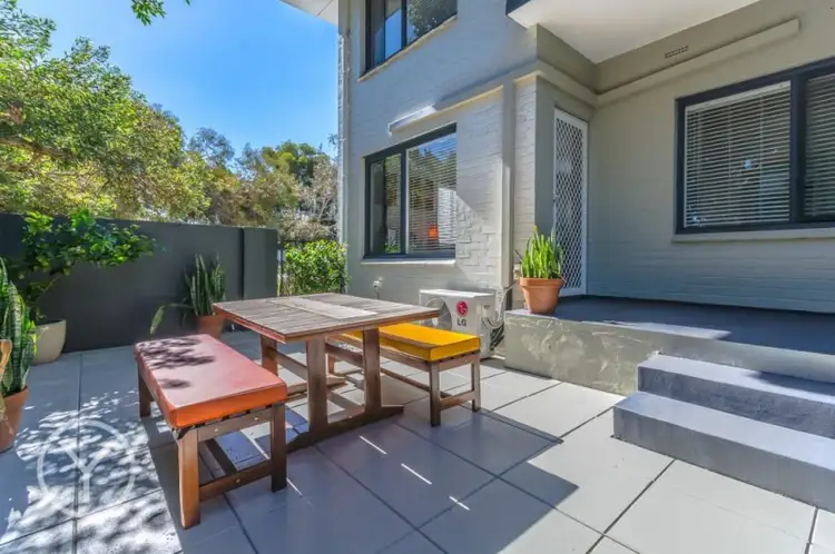 1/3 Currie Street, Jolimont WA 6014