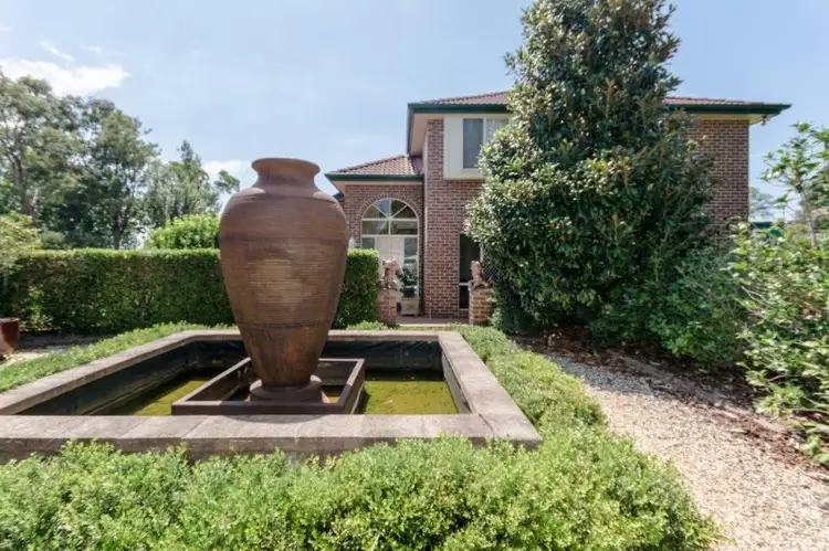 7 Rosemary Row, Rathmines NSW 2283