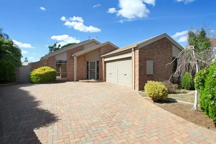 21 Glencara Close, Westmeadows VIC 3049