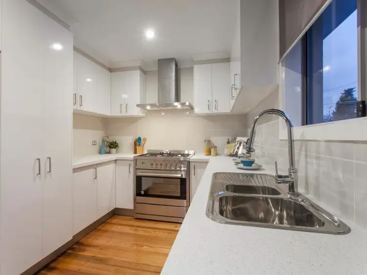 Fifth view of Homely house listing, 2 Genoa Court, Frankston VIC 3199