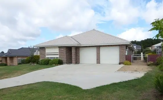 26 Barry Crescent, Goulburn NSW 2580
