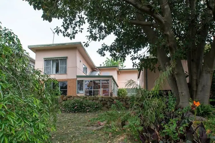 305 Glenfern Road, Upwey VIC 3158