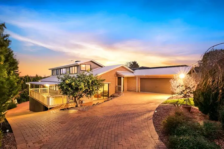 10 Laurel Hill Drive, Eltham North VIC 3095