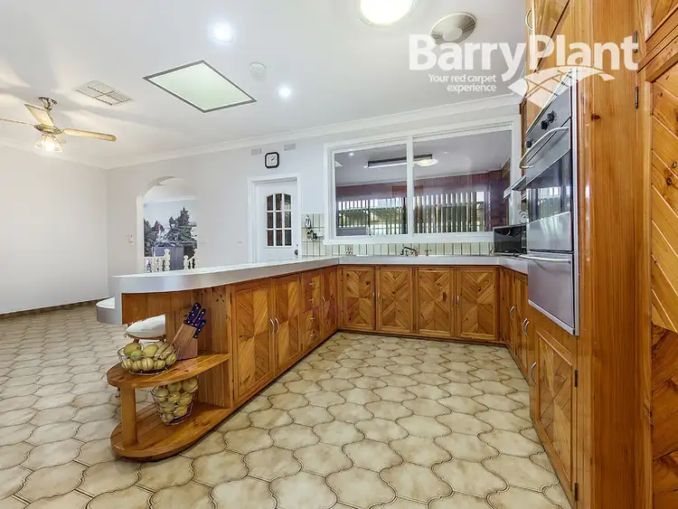 Fifth view of Homely house listing, 13 Jeffrey Close, St Albans VIC 3021
