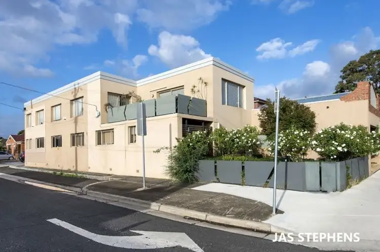 Main view of Homely unit listing, 2/104 Monash Street, Sunshine VIC 3020