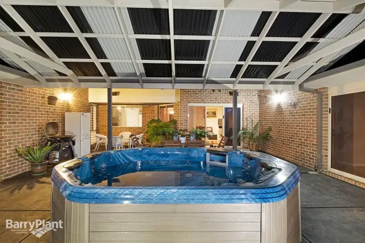 Third view of Homely house listing, 5 Grosvenor Place, Narre Warren North VIC 3804