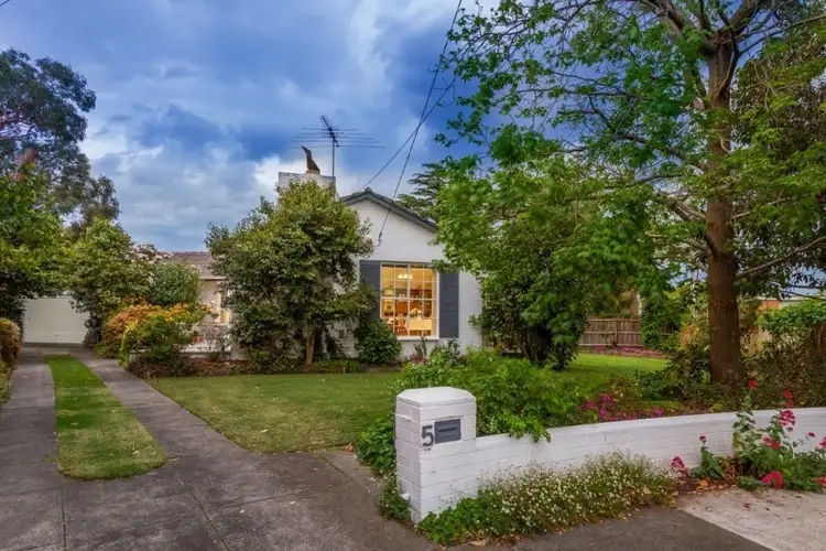 5 Quinton Court, Mount Waverley VIC 3149