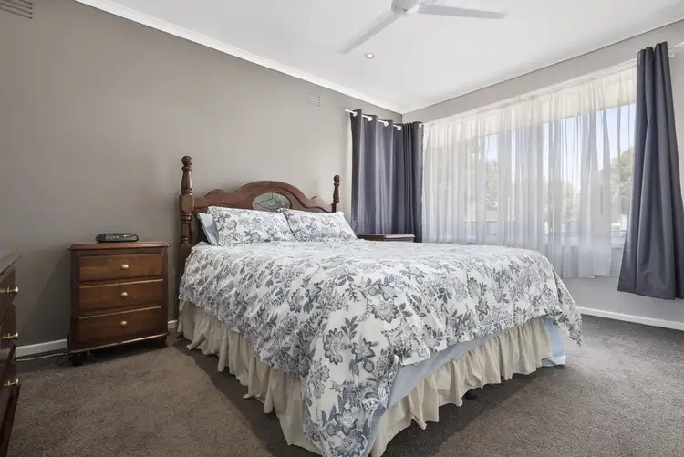 Fifth view of Homely house listing, 32 Felton Avenue, Sunbury VIC 3429