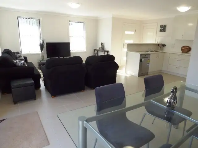 Sixth view of Homely villa listing, 10/95 Gibson Street, Goulburn NSW 2580