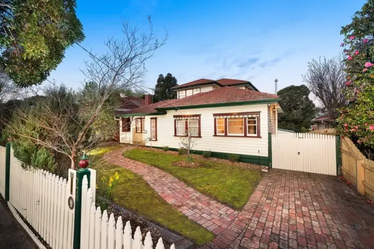 24 Roslyn Street, Burwood VIC 3125
