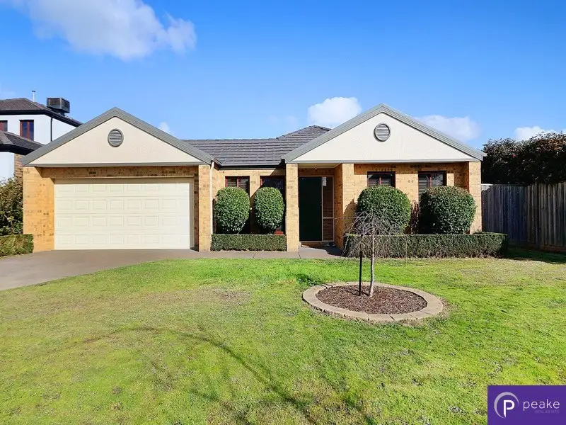 Main view of Homely house listing, 27 Glenmaggie Cl, Berwick VIC 3806