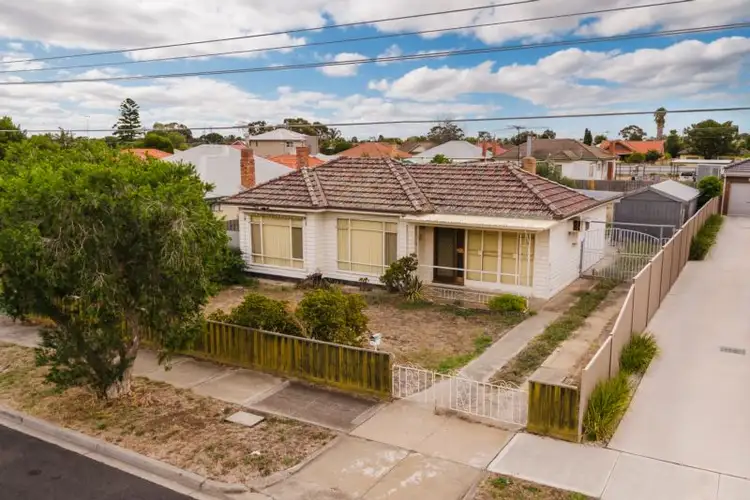 Second view of Homely house listing, 17 Millawa Avenue, St Albans VIC 3021