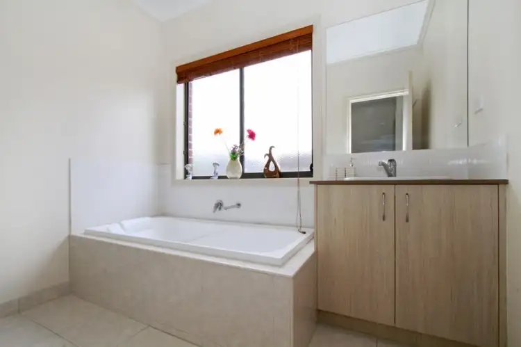 Sixth view of Homely house listing, 5 Absinthe Place, Epping VIC 3076