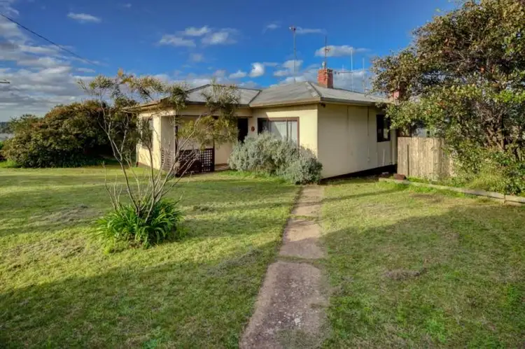 Main view of Homely house listing, 2 Kiama Ave, Warrnambool VIC 3280