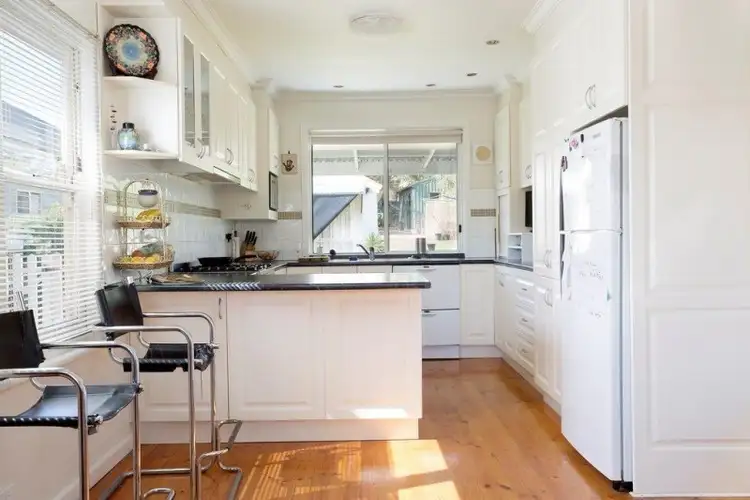 Fourth view of Homely house listing, 5 Benjamin Street, Kangaroo Flat VIC 3555