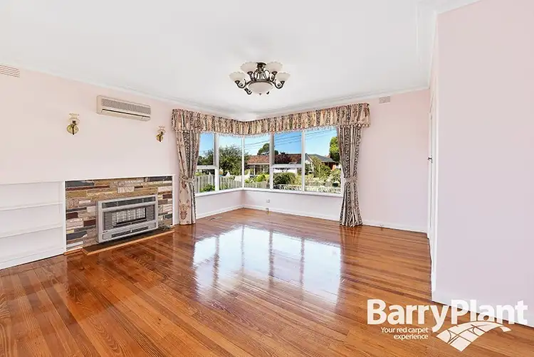 Second view of Homely house listing, 7 Larch Crescent, Mount Waverley VIC 3149