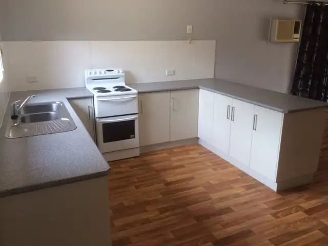 Fifth view of Homely townhouse listing, 7/145 Egerton Street, Emerald QLD 4720