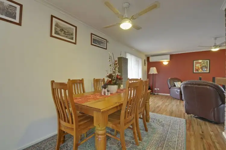 Fifth view of Homely house listing, 8 Selwyn Place, Traralgon VIC 3844
